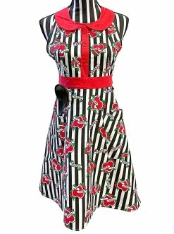 Brand new ⭐ SOURPUSS VEGAN AF APRON ????