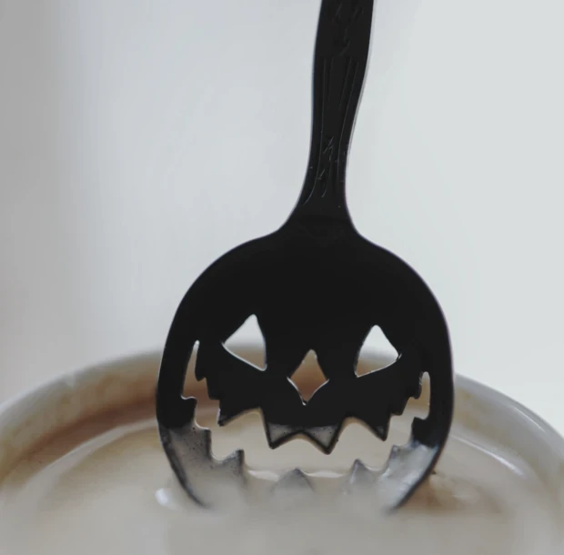 Deals ???? LIVELY GHOSTS HAUNTED HALLOWS TEA SPOON BLACK ???? - Image 2